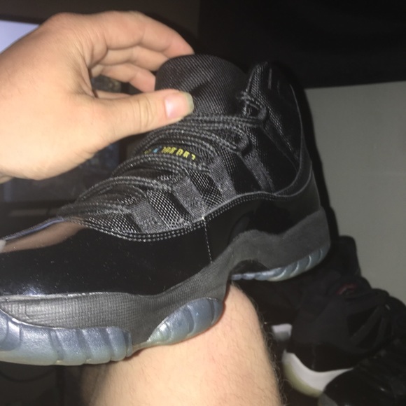 Retro 11’s Gamma Blue - Picture 2 of 4